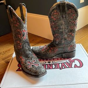 Corral Western boot with Roses .